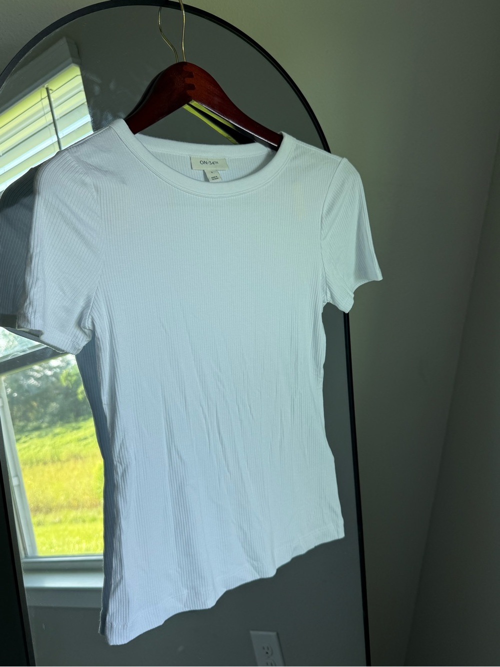 On 34th women’s ribbed T-shirt bundle small